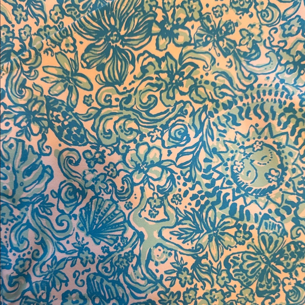 Lilly Pulitzer Blue Floral Women's Shorts - Picture 10 of 10